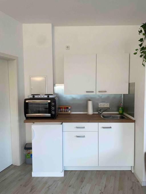 Schoenes Bungalow, Check-In Kontaktlos, Zentral 뒤스부르크 외부 사진