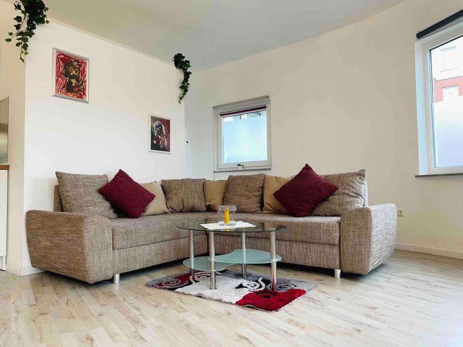 Schoenes Bungalow, Check-In Kontaktlos, Zentral 뒤스부르크 외부 사진